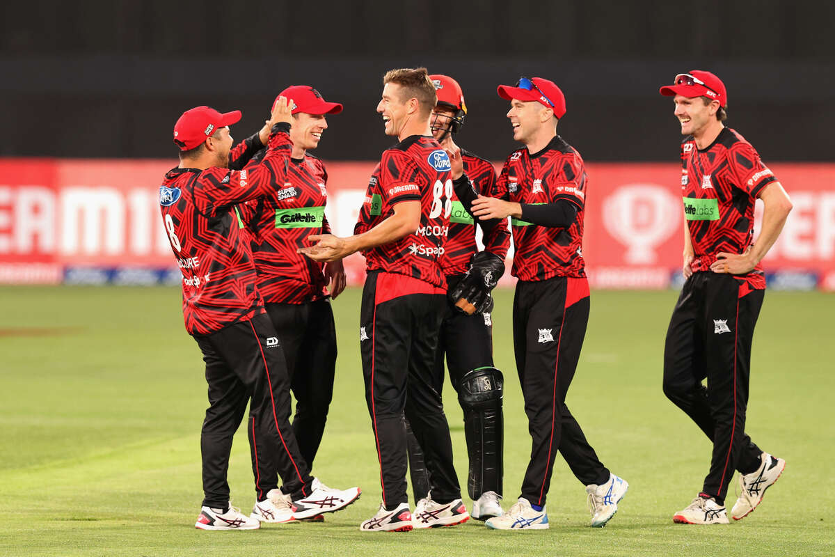 Canterbury Kings team mates celebrate their win.
Dream 11 Super Smash cricket Canterbury Kings vs. Northern Brave at Hagley Oval in Christchurch, New Zealand on Friday 13 January 2023. © Photo credit: Martin Hunter / www.photosport.nz
