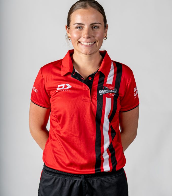 Molly Loe profile photograph