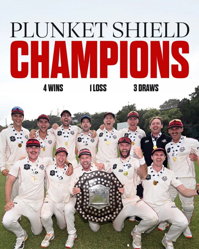 SCENES!!!

CANTERBURY ARE PLUNKET SHIELD CHAMPIONS ONCE AGAIN ❤️🖤❤️

#canterburycricket #canterburykings 
📸 @photosportnz
